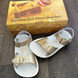 Super EUC gold sandals